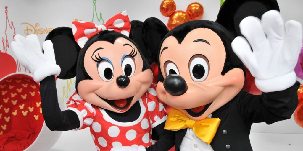 Mouse Mingle